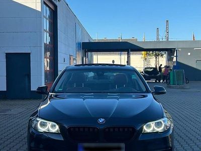 Gebraucht BMW 520 184 PS (135 kW) 2014 Blau Limousine