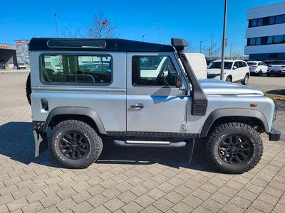 Begagnad Land Rover Defender 122 HK (89 kW) 2009 Silver Kombi