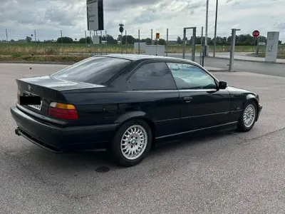 Gebraucht BMW 320 Performance 150 PS (110 kW) 1995 Schwarz Coupé