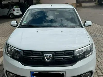 Gebraucht Dacia Sandero 73 PS (53 kW) 2019 Weiß Kleinwagen