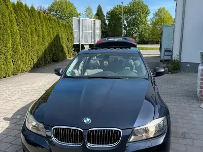 Brugt BMW 325 218 HK (160 kW) 2009 Blå Sedan