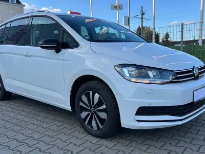 Gebraucht VW Touran Goal 150 PS (110 kW) 2025 Weiß Van / Kleinbus
