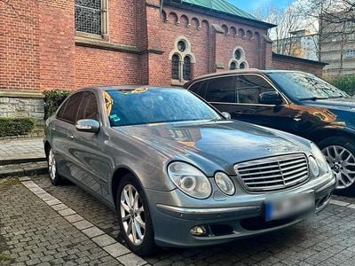 Gebraucht Mercedes E280 242 PS (177 kW) 2006 Grau Limousine