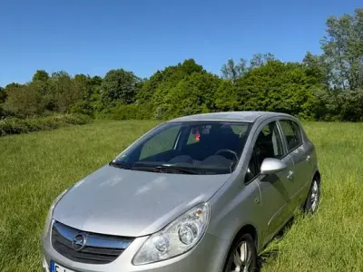 Gebraucht Opel Corsa Cosmo 90 PS (66 kW) 2007 Silber Kleinwagen