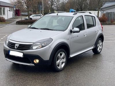 Gebraucht Dacia Sandero Stepway 84 PS (61 kW) 2011 Silber Limousine