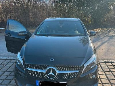 Gebraucht Mercedes A200 AMG line 156 PS (114 kW) 2018 Schwarz Limousine