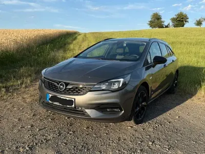 Gebraucht Opel Astra Design & Tech 131 PS (96 kW) 2021 Grau Kombi