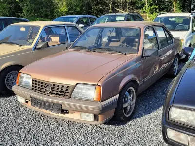 Gebraucht Opel Ascona 90 PS (66 kW) 1985 Bronze Limousine