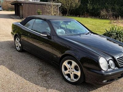Second-hand Mercedes CLK230 193 CP (141 kW) 2003 Negru Cabrio
