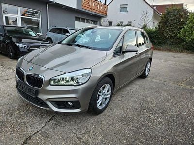Gebraucht BMW 220 Active Tourer Advantage 192 PS (141 kW) 2017 Silber Van / Kleinbus