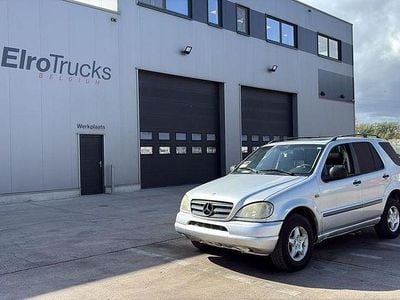Gebraucht 2001 Mercedes ML270 SUV | 2.950 €