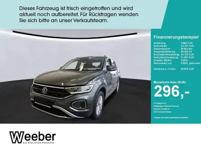 Second-hand VW T-Roc Life 150 CP (110 kW) 2023 Gri SUV