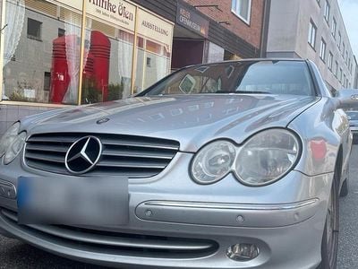 Usata Mercedes CLK320 217 CV (159 kW) 2002 Argento Coupé