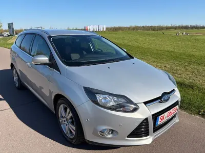 Używany Ford Focus Titanium 116 KM (85 kW) 2014 Sedan/Limuzyna