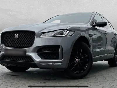 Gebraucht Jaguar F-Pace R-Sport 179 PS (131 kW) 2019 Grau SUV
