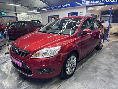 Gebraucht Ford Focus Ghia 145 PS (106 kW) 2008 Rot Limousine