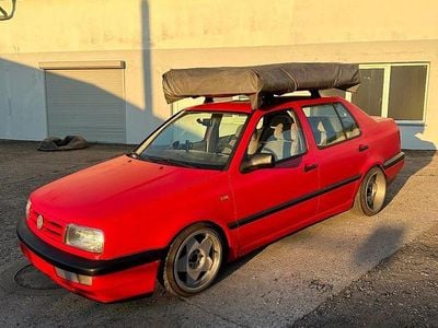 Occasion VW Vento 75 PK (55 kW) 1995 Rood Sedan