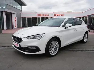 Gebraucht Seat Leon XCELLENCE 204 PS (150 kW) 2023 Weiß Limousine