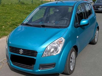 Second-hand Suzuki Splash Club 86 CP (63 kW) 2010 Albastru Hatchback