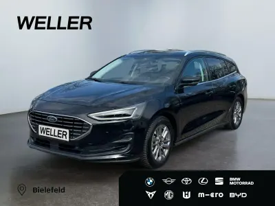 Gebraucht Ford Focus Titanium 116 PS (85 kW) 2024 Schwarz Kombi