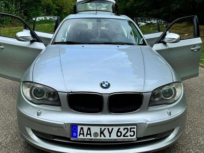 Gebraucht BMW 116 122 PS (89 kW) 2010 Silber Kleinwagen