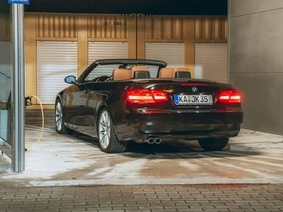 Gebraucht BMW 325 Cabriolet Performance 218 PS (160 kW) 2008 Schwarz Cabrio