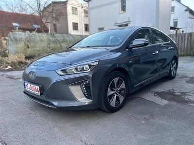 Gebraucht Hyundai Ioniq Premium 88 kW (120 PS) 2019 Grau Kleinwagen