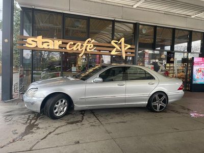 Second-hand Mercedes S320 197 CP (144 kW) 2001 Argintiu Berlinǎ