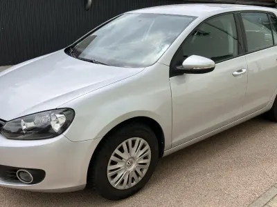 Gebraucht VW Golf VI 80 PS (58 kW) 2011 Silber Kleinwagen
