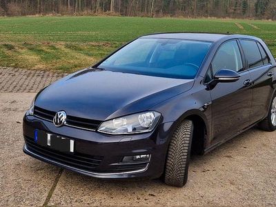 Second-hand VW Golf VII LOUNGE 110 CP (80 kW) 2015 Negru Berlinǎ