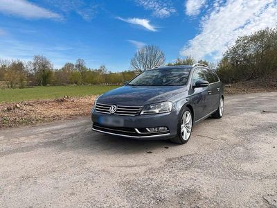 Gebraucht VW Passat Highline 160 PS (117 kW) 2011 Grau Kombi