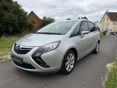 Gebraucht Opel Zafira Tourer Style 140 PS (102 kW) 2016 Argon silber/ice silver (m2) Van / Kleinbus