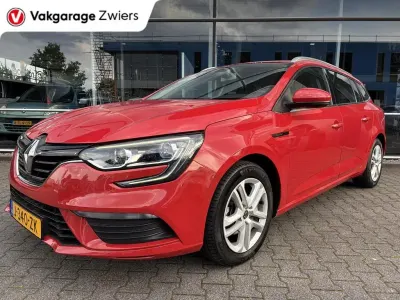 Gebraucht Renault Mégane GrandTour Zen 102 PS (75 kW) 2020 Rot Kombi