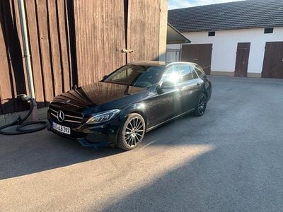 Schwarz Gebraucht 2015 Mercedes C250 Exclusive Kombi | 15.199 € (Etwas zu teuer)