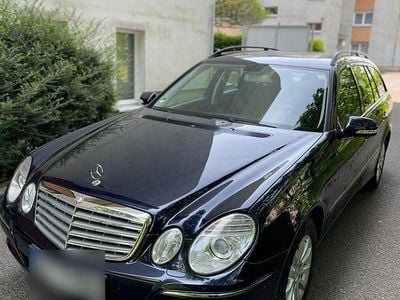 Mercedes E200
