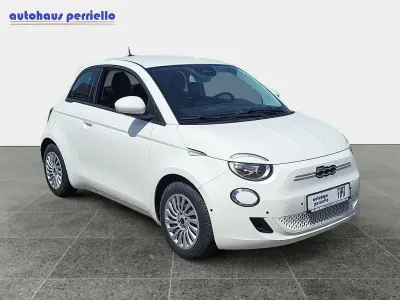 Gebraucht Fiat 500e Action 69 kW (95 PS) 2021 Weiß Limousine
