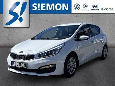 Gebraucht Kia Ceed DREAM-TEAM Edition 135 PS (99 kW) 2018 Weiß Kleinwagen