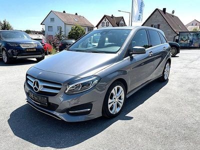 Gebraucht Mercedes B200 136 PS (100 kW) 2015 Grau Van / Kleinbus