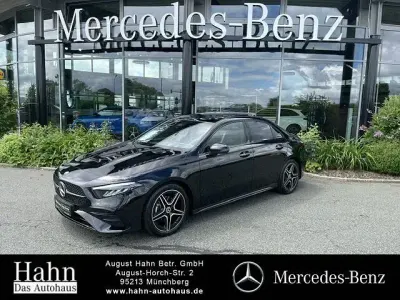 Gebraucht Mercedes A200 AMG 163 PS (119 kW) 2025 Schwarz Limousine