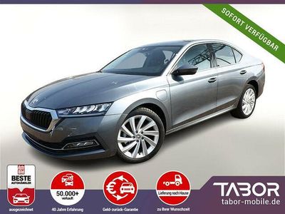 Gebraucht Skoda Octavia 204 PS (150 kW) 2024 Candy white Kombi