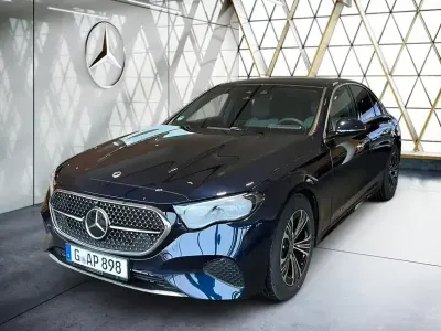 Gebraucht Mercedes E200 Avantgarde 204 PS (150 kW) 2025 Blau Limousine
