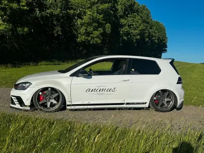 Używany VW Golf VII GTI Clubsport 390 KM (286 kW) 2016 Biały Sedan/Limuzyna