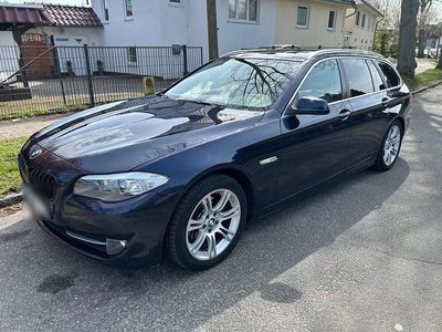 Gebraucht BMW 520 Sport Line 184 PS (135 kW) 2011 Blau Kombi