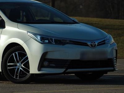 Gebraucht Toyota Corolla 132 PS (97 kW) 2018 Weiß Limousine