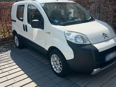 Second-hand Renault Clio II 68 CP (50 kW) 2009 Alb Hatchback