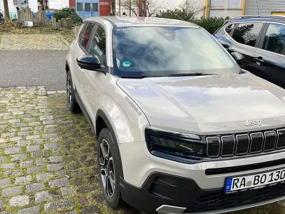 Usata Jeep Avenger Altitude 101 CV (74 kW) 2023 Grigio SUV