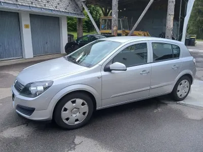 Gebraucht Opel Astra Edition 105 PS (77 kW) 2005 Limousine