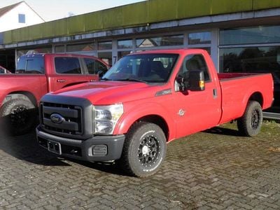 Gebraucht Ford T 525 PS (386 kW) 2015 Rot SUV