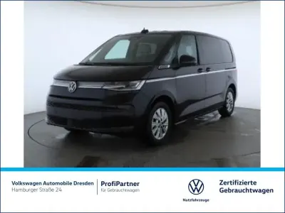 Gebraucht VW Multivan Style 150 PS (110 kW) 2025 Deep black perleffekt Van / Kleinbus