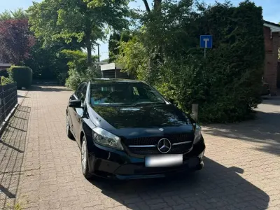 Gebraucht Mercedes A200 136 PS (100 kW) 2017 Schwarz Kleinwagen